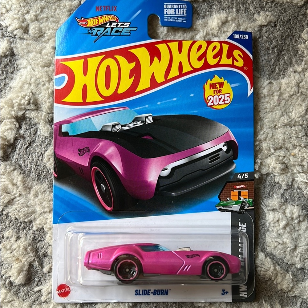 Hotwheels Slide-Burn Pink 108/250